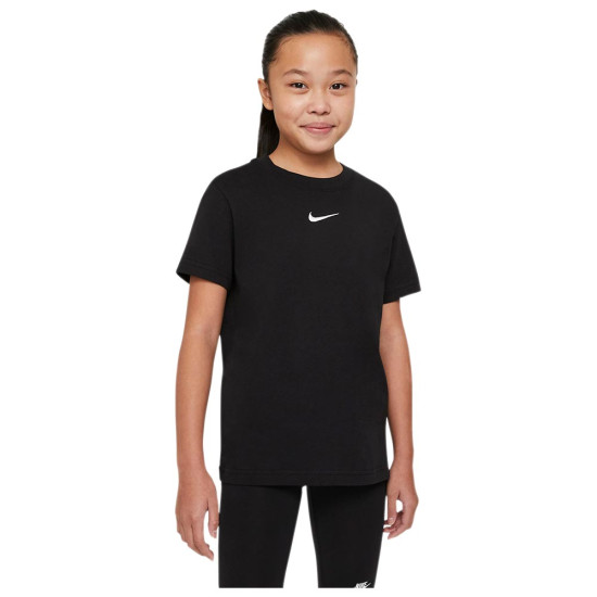 Nike Παιδική κοντομάνικη μπλούζα NSW Essential Nike Παιδική κοντομάνικη μπλούζα NSW Essential